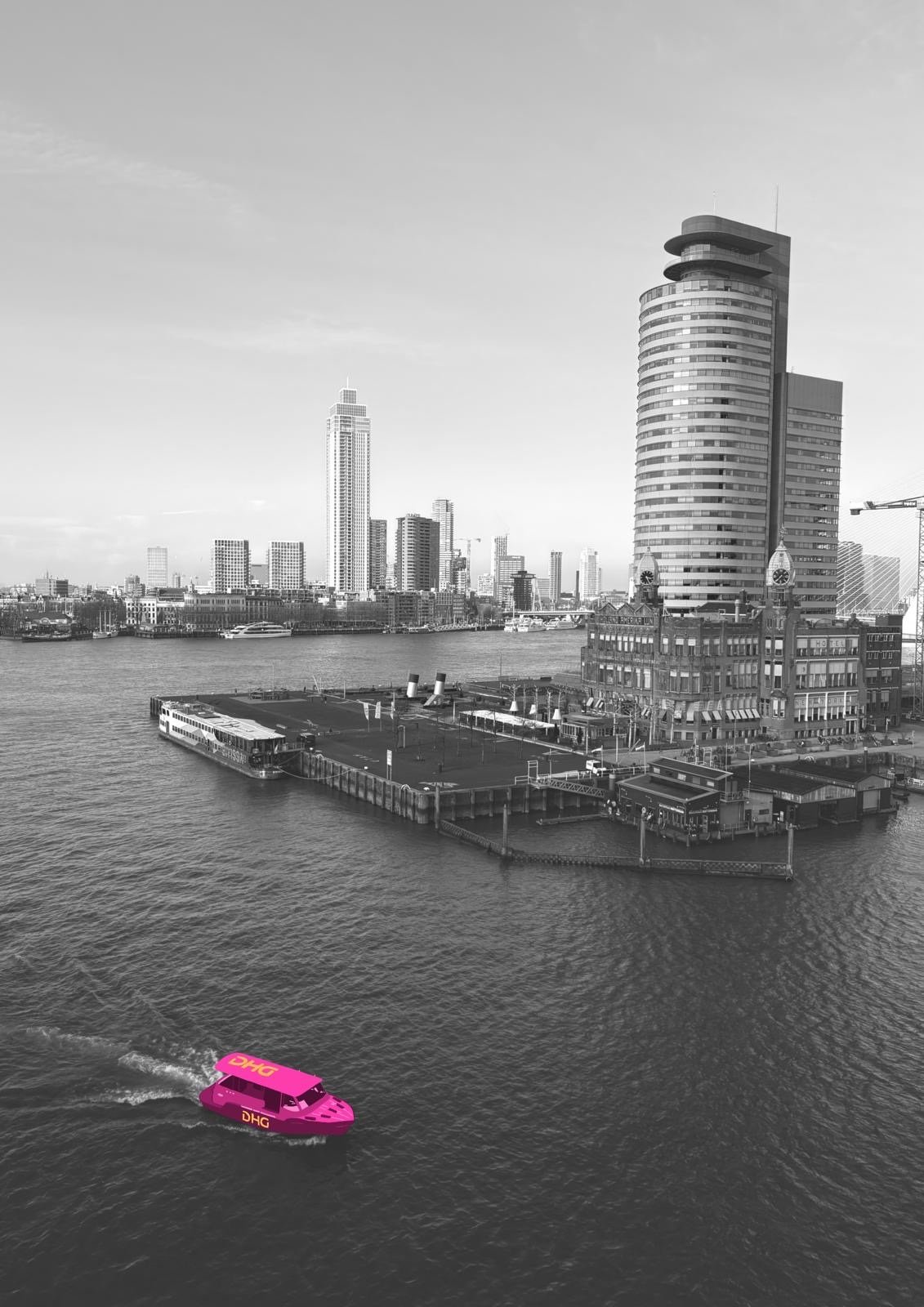 Voorkant: Roze Watertaxi